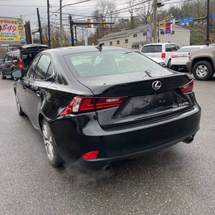 2015 Lexus IS 3rd Gen - Image 4 of 15