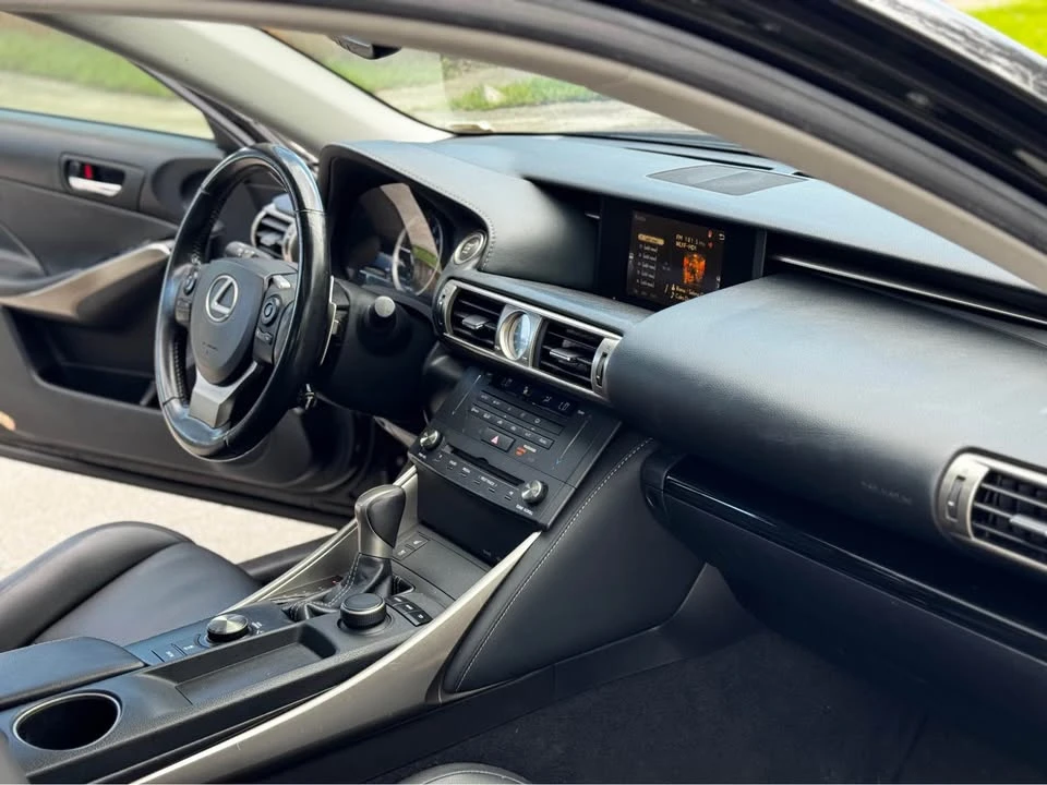 2015 Lexus IS 3rd Gen - Image 10 of 17