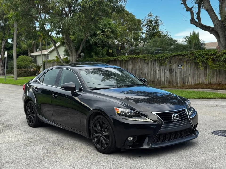 2015 Lexus IS 3rd Gen - Image 8 of 17