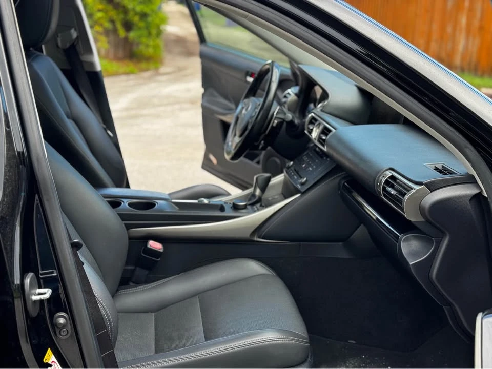 2015 Lexus IS 3rd Gen - Image 11 of 17