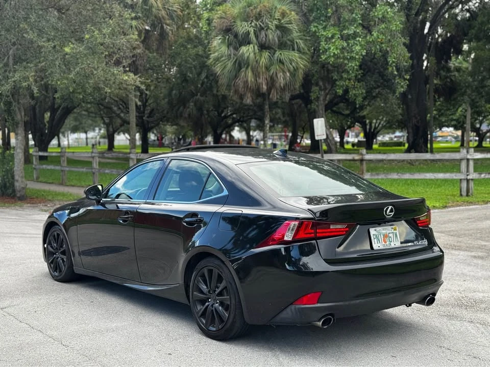 2015 Lexus IS 3rd Gen - Image 4 of 17