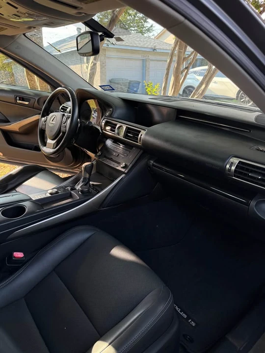 2015 Lexus IS 3rd Gen - Image 8 of 12