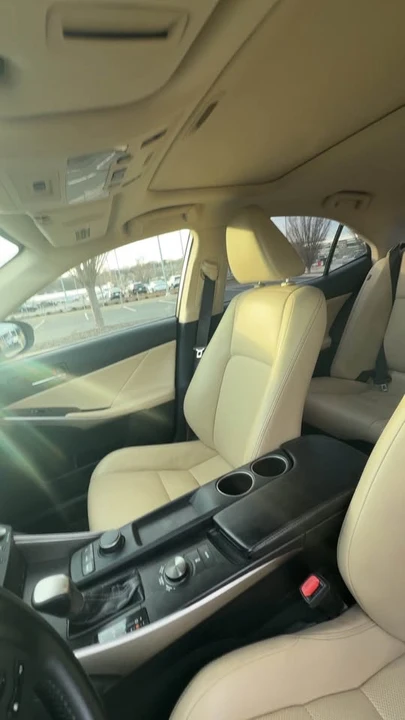 2015 Lexus IS 3rd Gen - Image 8 of 12
