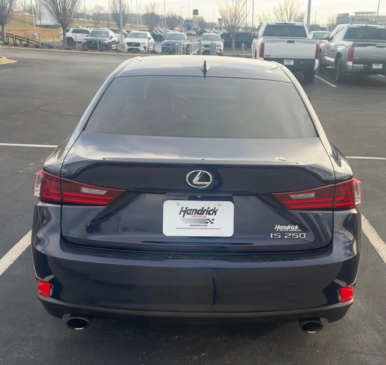 2015 Lexus IS 3rd Gen - Image 5 of 12