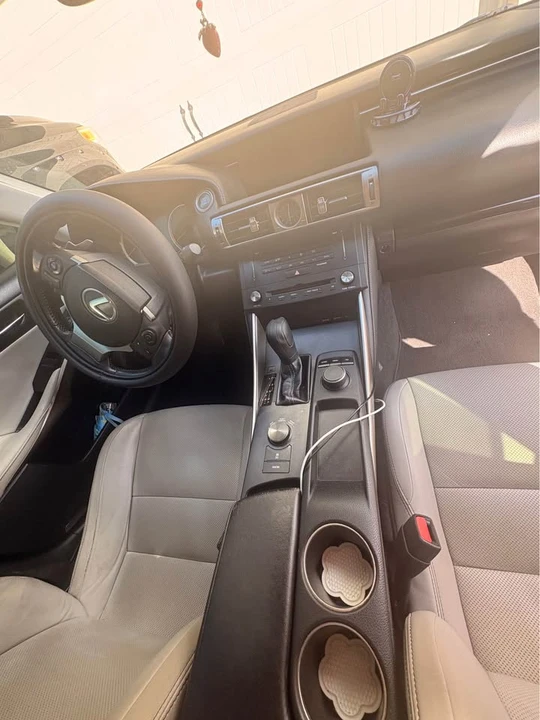 2015 Lexus IS 3rd Gen - Image 5 of 8