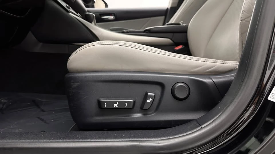 2015 Lexus IS 3rd Gen - Image 14 of 19