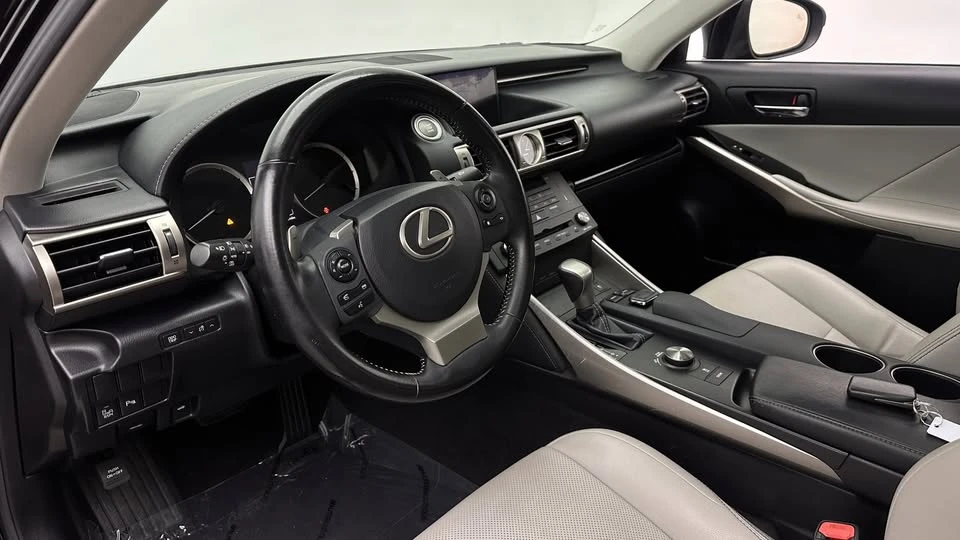 2015 Lexus IS 3rd Gen - Image 10 of 19