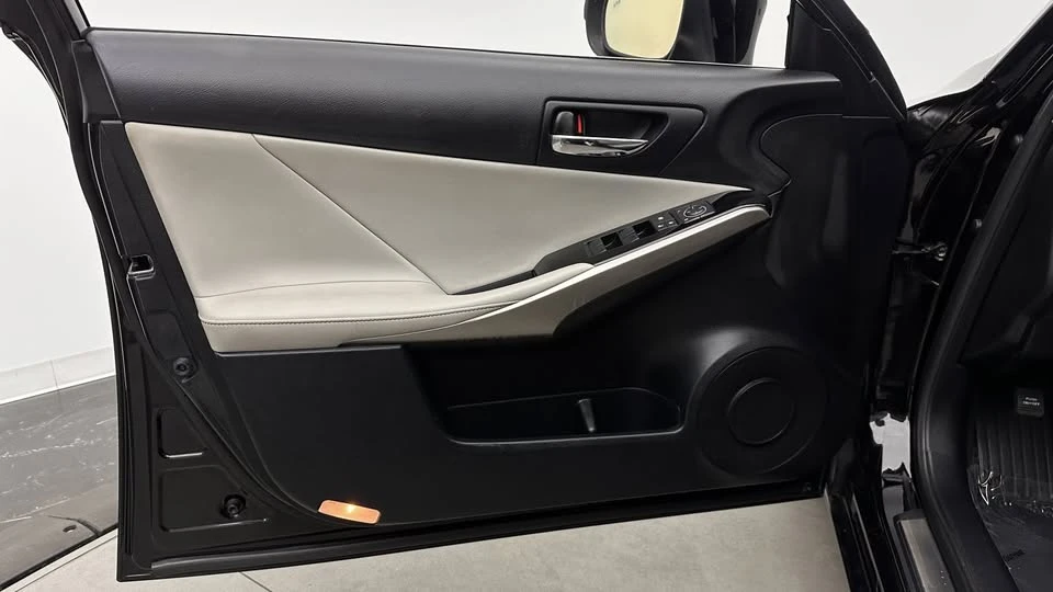 2015 Lexus IS 3rd Gen - Image 11 of 19