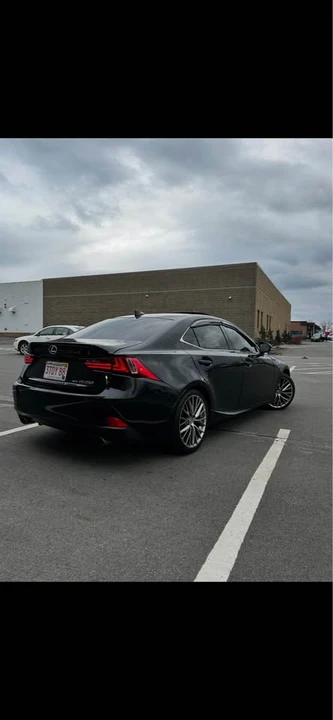2015 Lexus IS 3rd Gen - Image 4 of 12