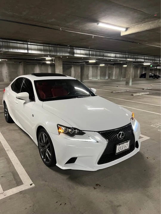2015 Lexus IS 3rd Gen - Image 4 of 15