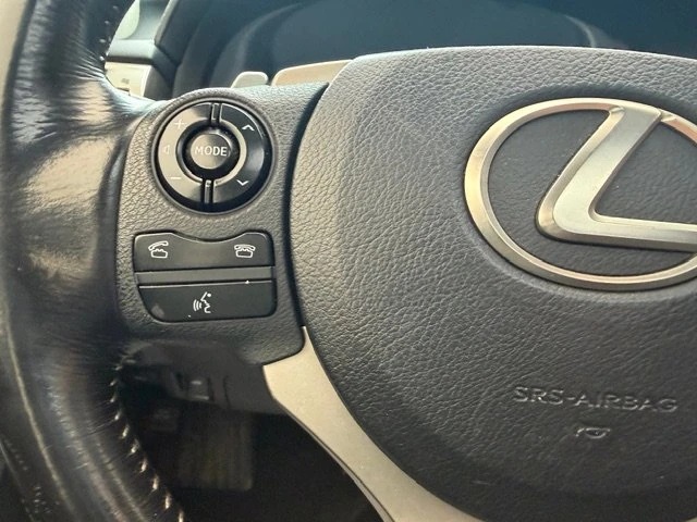 2015 Lexus IS 2nd Gen - Image 15 of 19