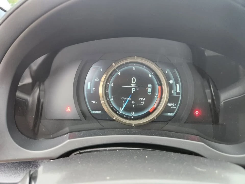 2015 Lexus IS 3rd Gen - Image 14 of 17