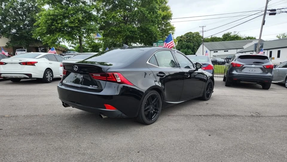 2015 Lexus IS 3rd Gen - Image 8 of 17