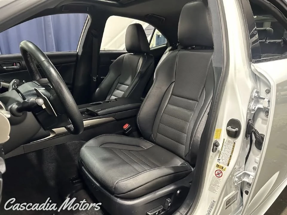 2015 Lexus IS 3rd Gen - Image 9 of 20