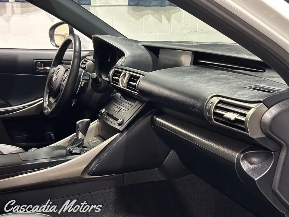 2015 Lexus IS 3rd Gen - Image 20 of 20