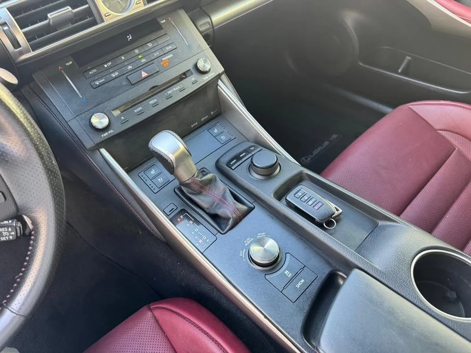 2015 Lexus IS 3rd Gen - Image 12 of 20