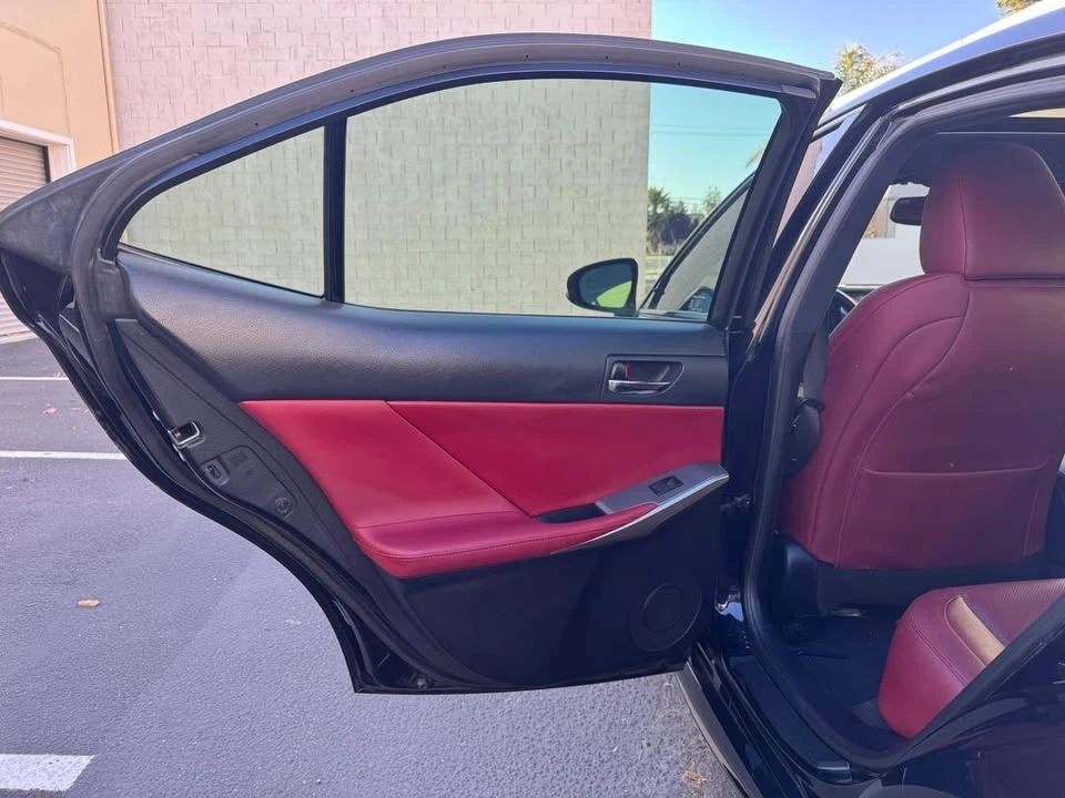 2015 Lexus IS 3rd Gen - Image 16 of 20