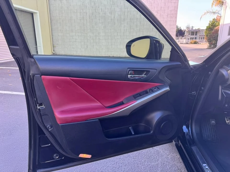 2015 Lexus IS 3rd Gen - Image 8 of 20