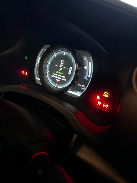 2015 Lexus IS 3rd Gen - Image 9 of 18