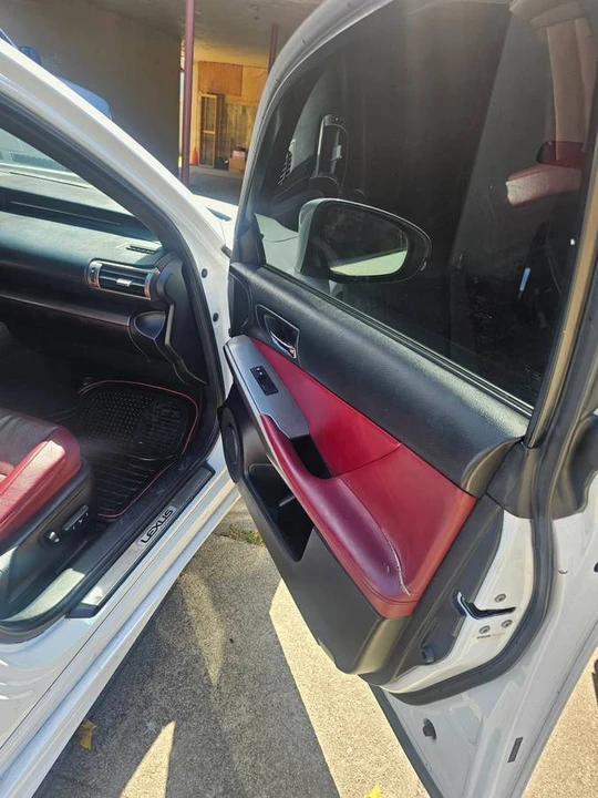 2015 Lexus IS 3rd Gen - Image 7 of 10