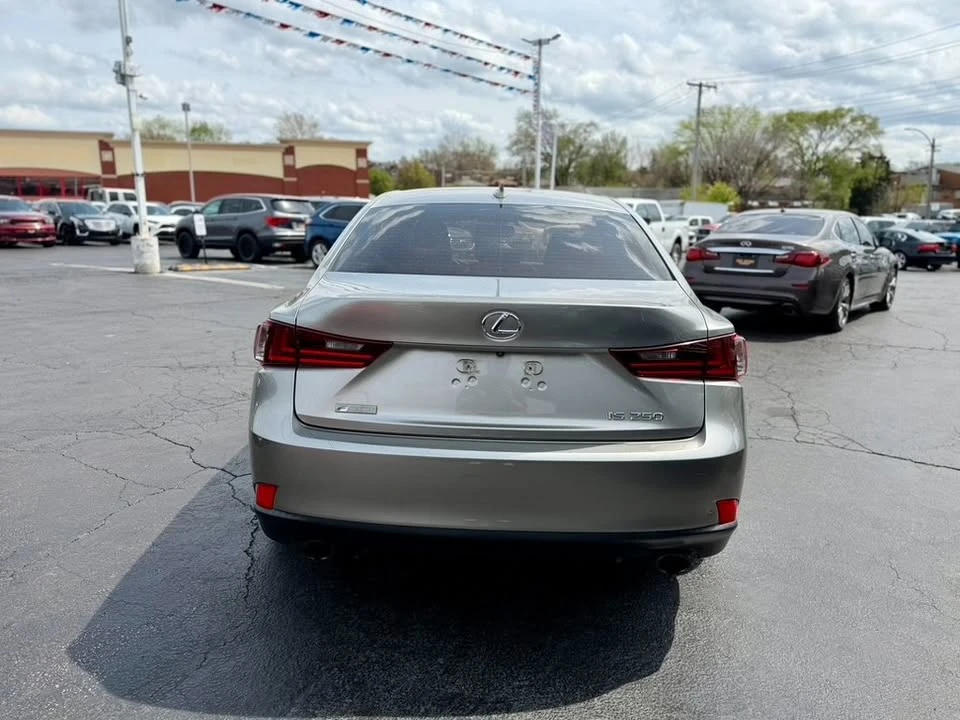 2015 Lexus IS 3rd Gen - Image 4 of 15