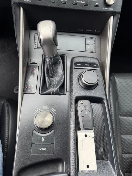 2015 Lexus IS 3rd Gen - Image 14 of 16