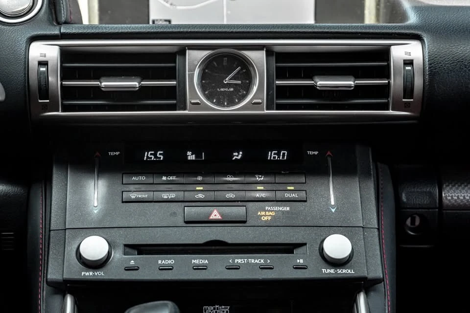 2015 Lexus IS 3rd Gen - Image 14 of 20