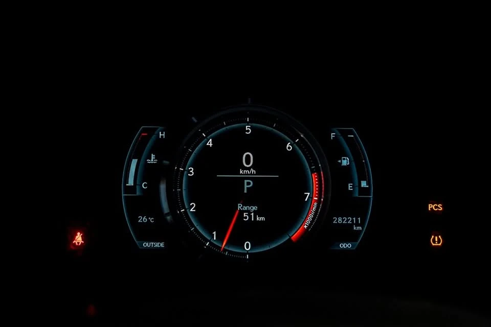 2015 Lexus IS 3rd Gen - Image 17 of 19