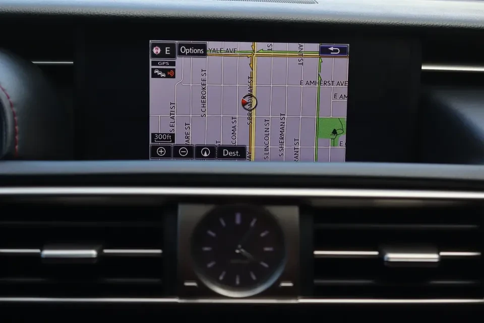 2015 Lexus IS 3rd Gen - Image 18 of 20