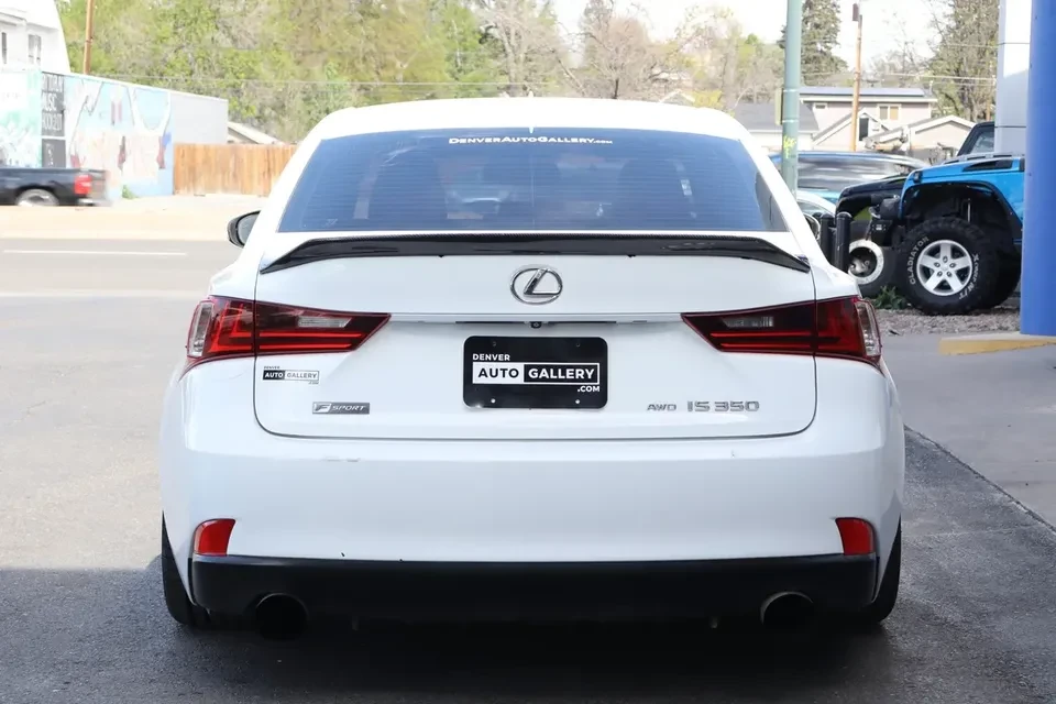 2015 Lexus IS 3rd Gen - Image 4 of 20