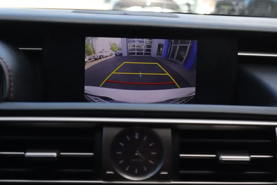 2015 Lexus IS 3rd Gen - Image 19 of 20