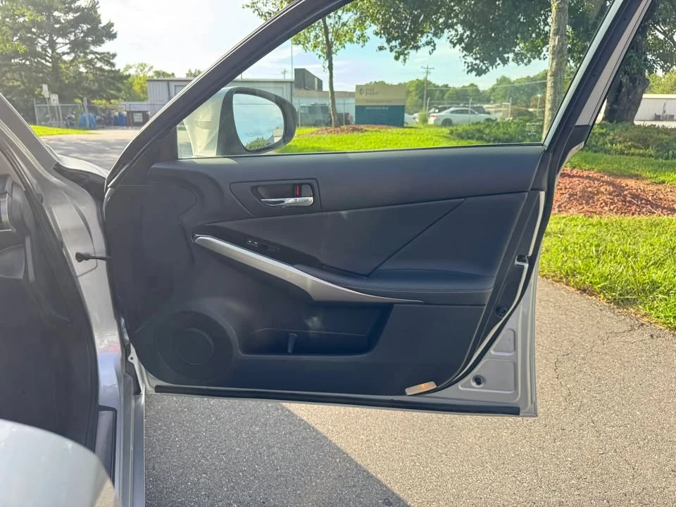 2015 Lexus IS 3rd Gen - Image 14 of 17