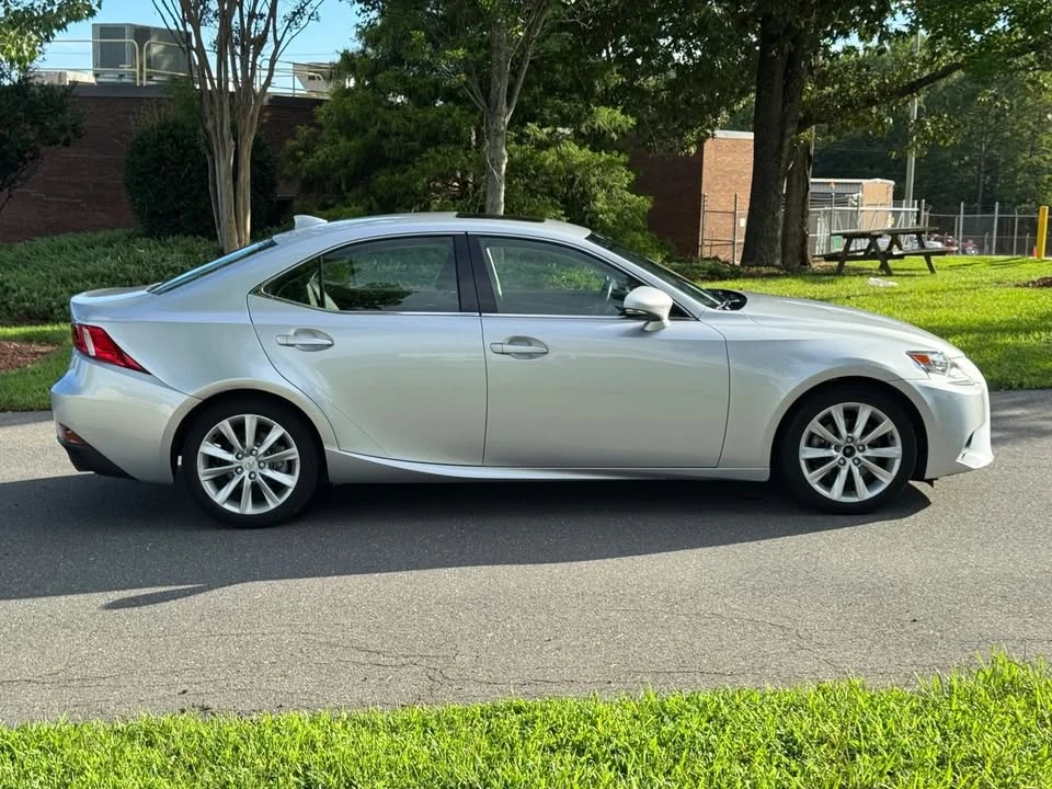 2015 Lexus IS 3rd Gen - Image 7 of 17