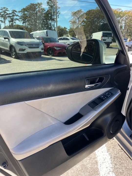 2015 Lexus IS 3rd Gen - Image 8 of 10