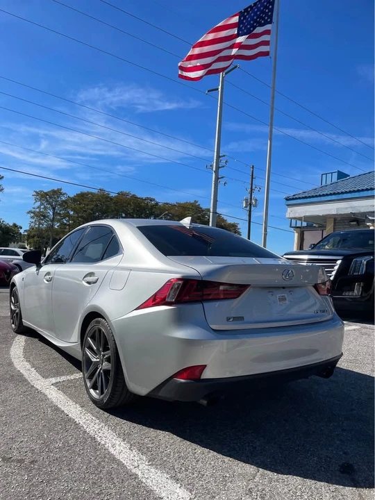 2015 Lexus IS 3rd Gen - Image 5 of 10