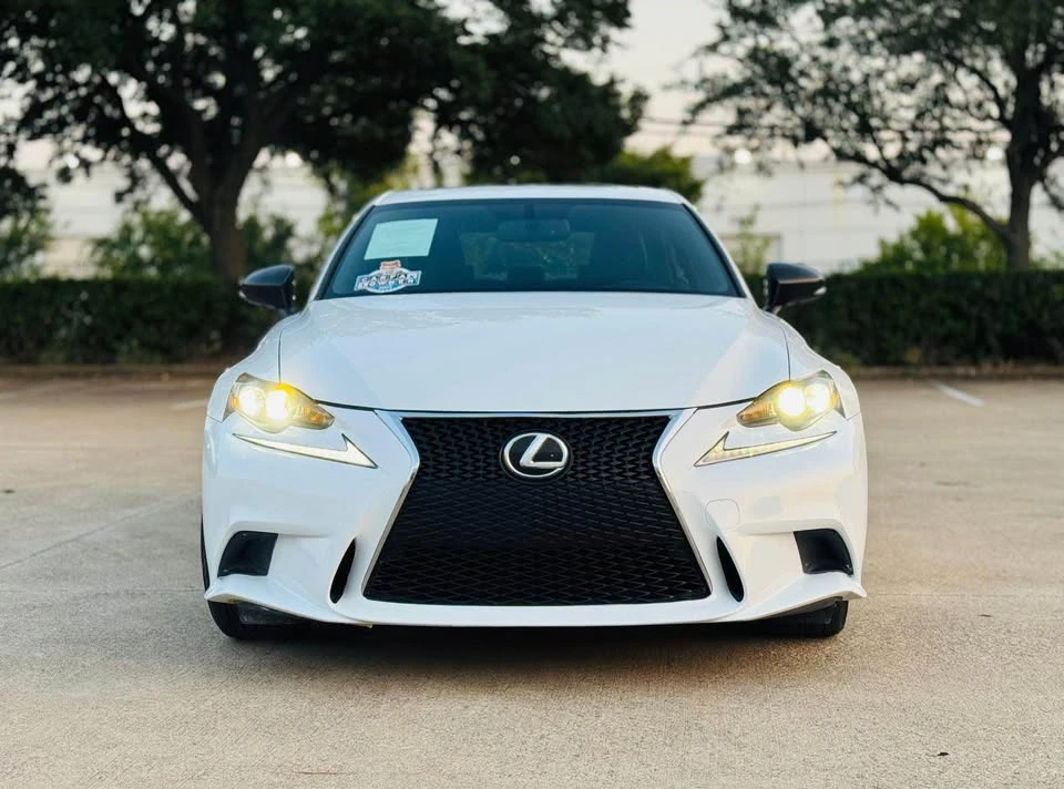 2015 Lexus IS F 2nd Gen - Image 4 of 16