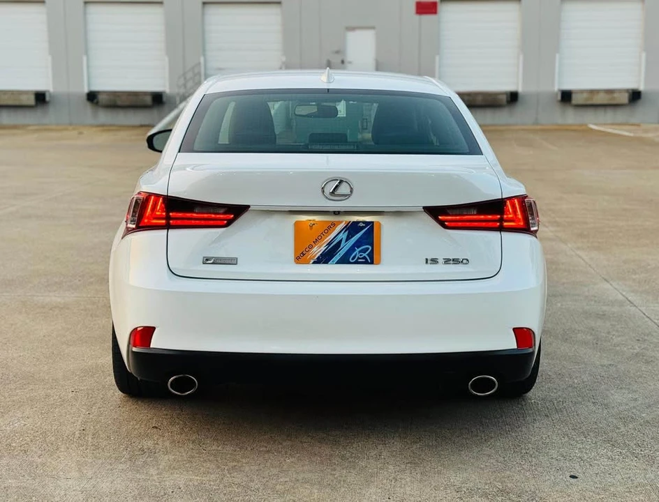 2015 Lexus IS F 2nd Gen - Image 10 of 16