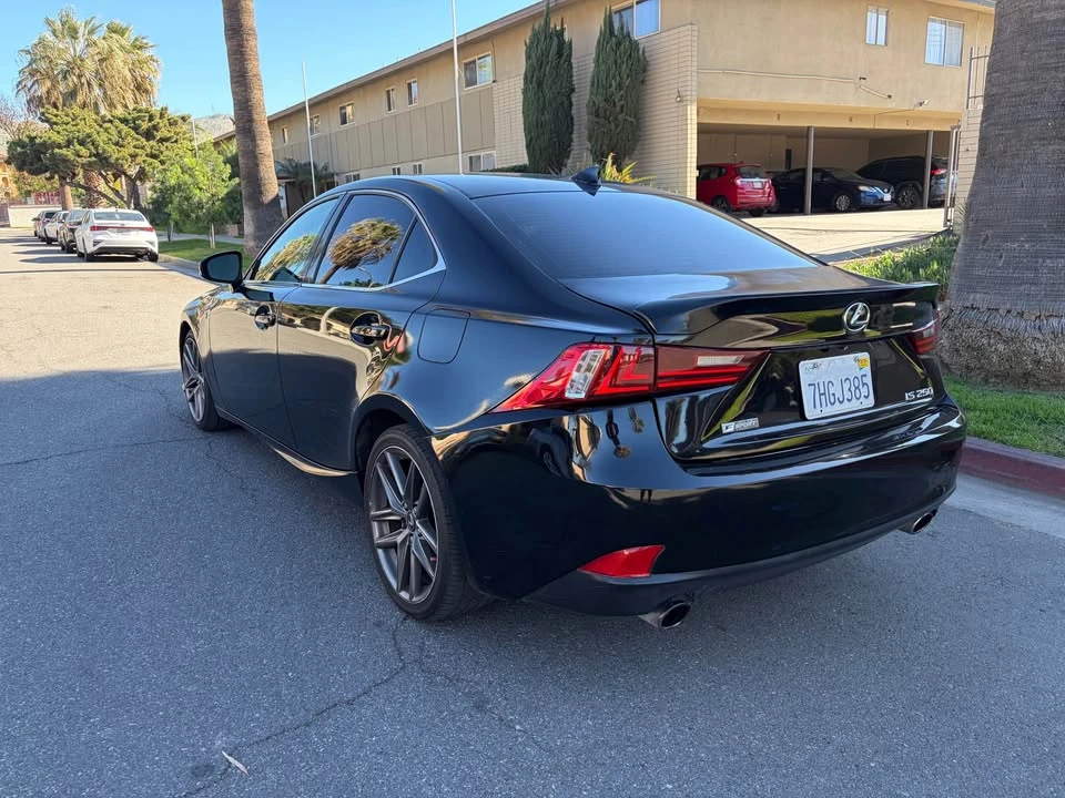 2015 Lexus IS 3rd Gen - Image 5 of 9