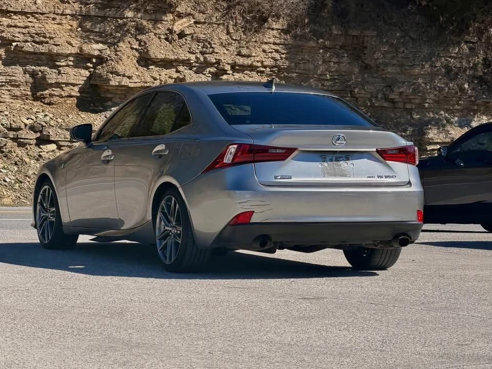 2015 Lexus IS 3rd Gen - Image 4 of 16