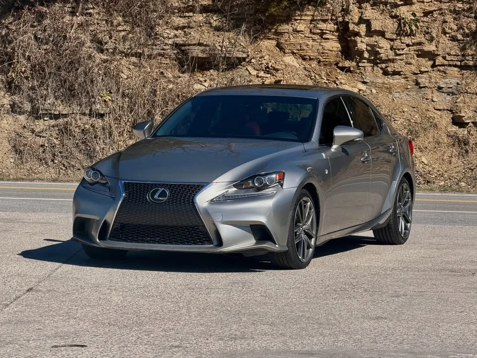 2015 Lexus IS 3rd Gen - Image 3 of 16