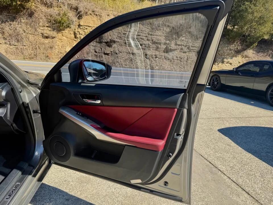 2015 Lexus IS 3rd Gen - Image 8 of 16