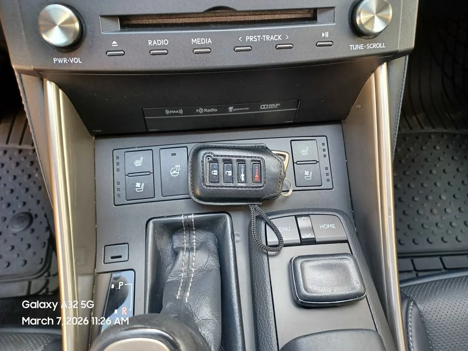 2015 Lexus IS 3rd Gen - Image 8 of 18
