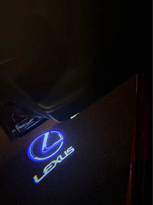 2015 Lexus IS 3rd Gen - Image 9 of 14