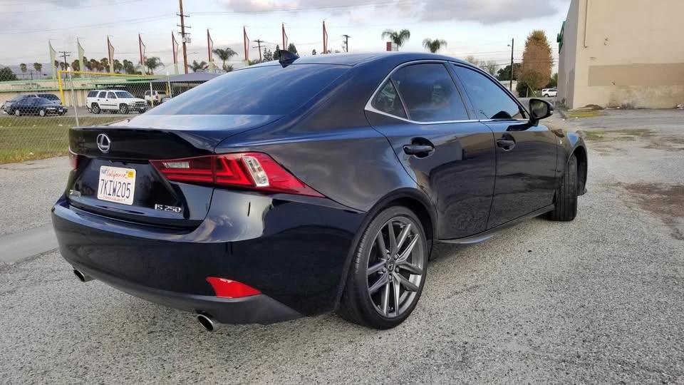 2015 Lexus IS 3rd Gen - Image 5 of 13