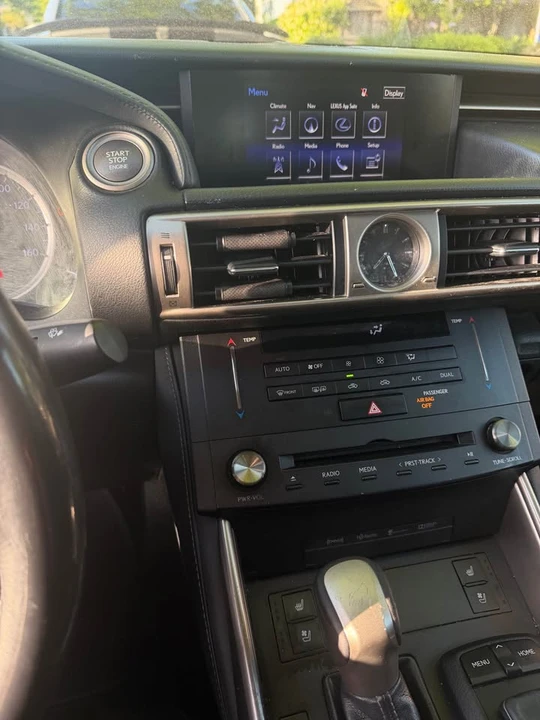 2015 Lexus IS 3rd Gen - Image 8 of 14