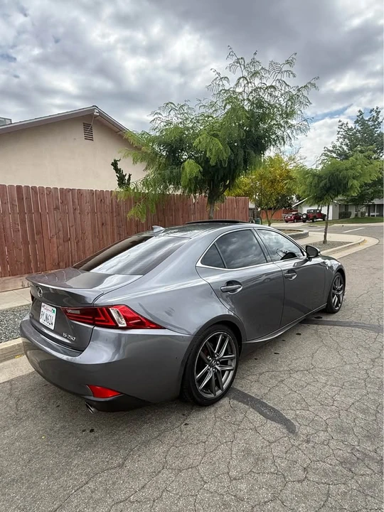 2015 Lexus IS 3rd Gen - Image 4 of 9