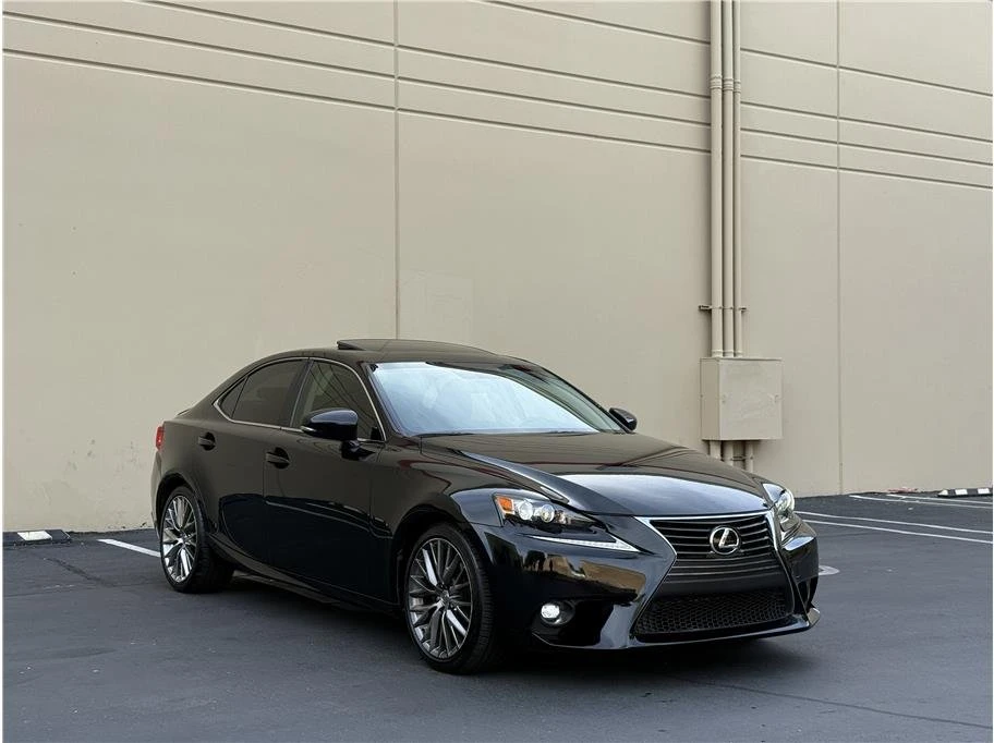 2015 Lexus IS 3rd Gen - Image 3 of 20