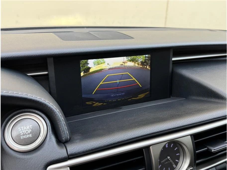 2015 Lexus IS 3rd Gen - Image 14 of 20