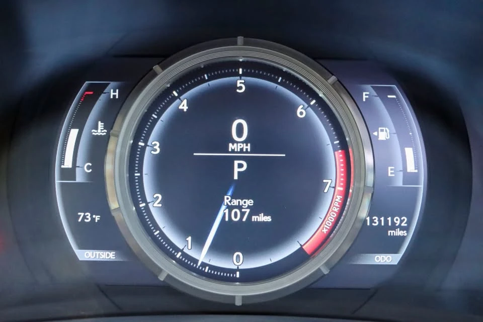2015 Lexus IS 3rd Gen - Image 14 of 20