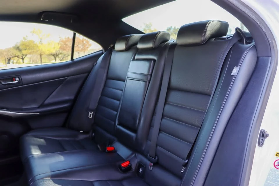 2015 Lexus IS 3rd Gen - Image 8 of 20